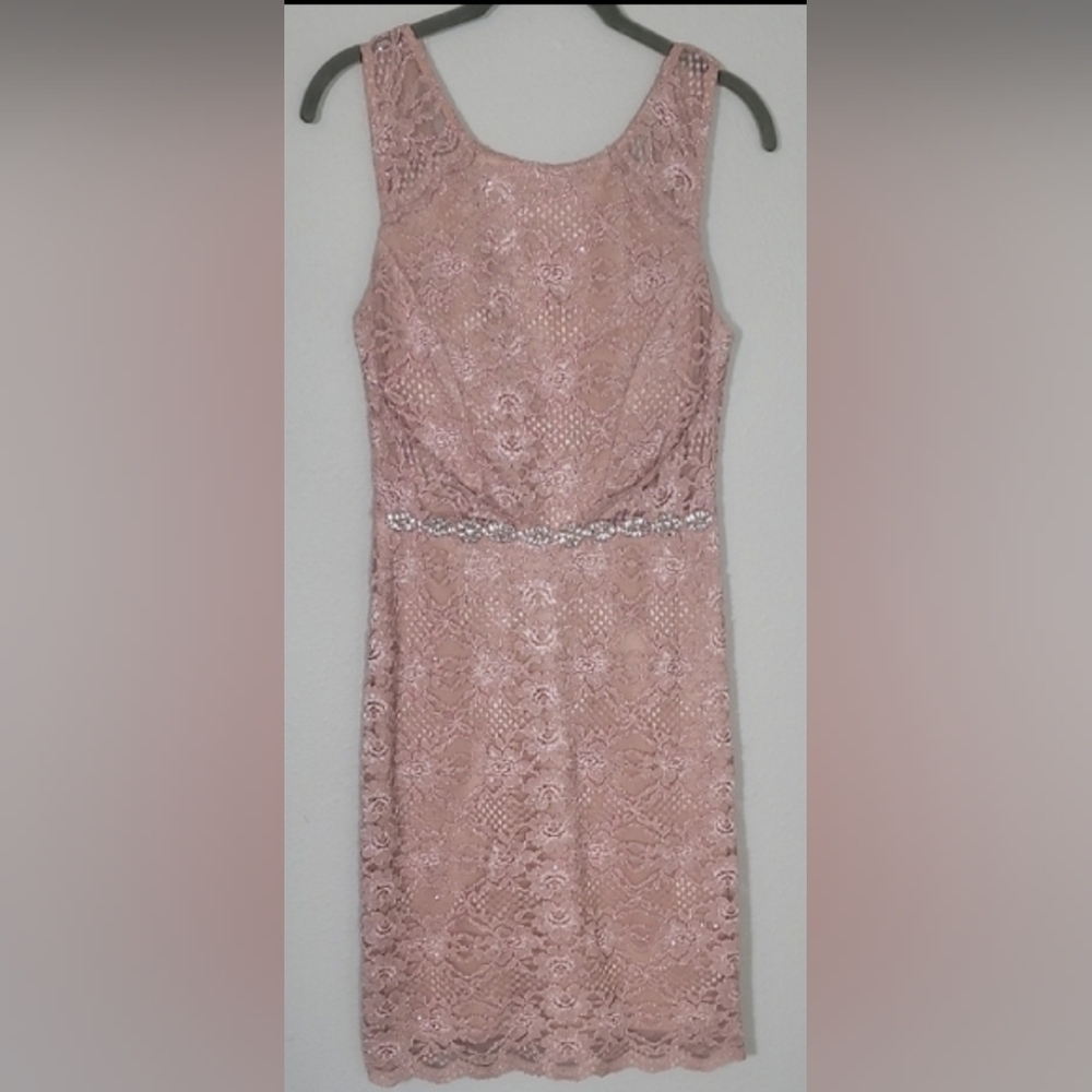 City Triangles Lace Sleeveless Cocktail Dress Size 4 Pastel Pink Jeweled Waist